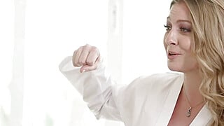 "I think you need some REAL motivation" Veronica Weston teas Big Boobs Porn Video