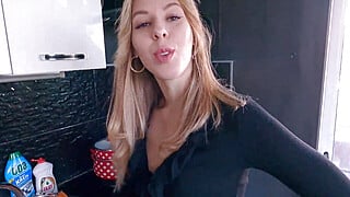 Did You Think Your Stepmom Was Really Stuck? Big Boobs Porn Video