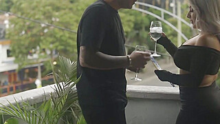 Follada dura con bella colombiana después de unas copas en el balcón -... Big Boobs Porn Video