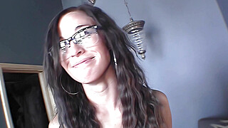 Cedar Rapids Iowa Hot Model Gets Naked For First Time And Masturbates Big Boobs Porn Video