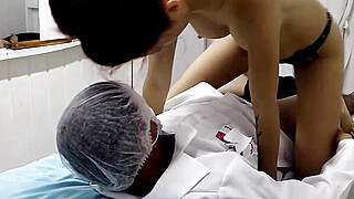 Peituda chupou e sentiu o pau duro Big Boobs Porn Video