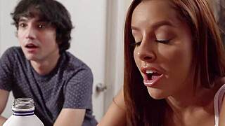 stepmom goes Nude Big Boobs Porn Video