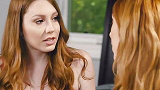 Teen babe learns scissoring with stepmom Porn Video