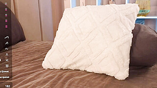 Thick Blonde Babe Rides Huge Dildo on Webcam Live Big Boobs Porn Video